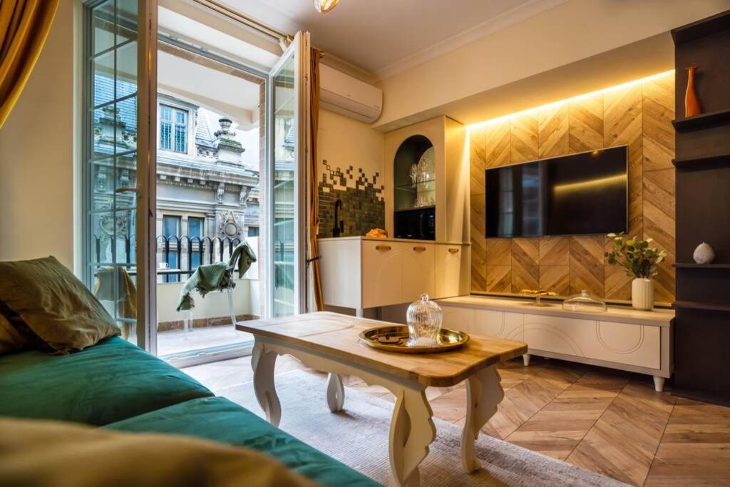 History Museum Apartment Bucarest Exterior foto